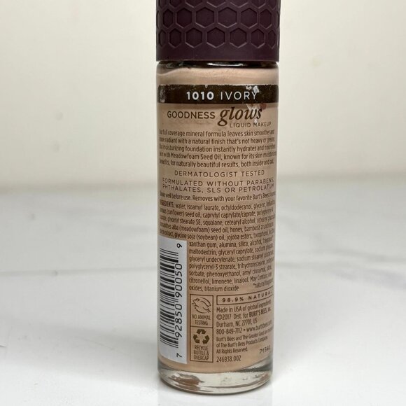 Burt’s Bees Goodness Glows Liquid Makeup Foundation 1010 Ivory (Fair) 1.0 oz - Picture 3 of 4